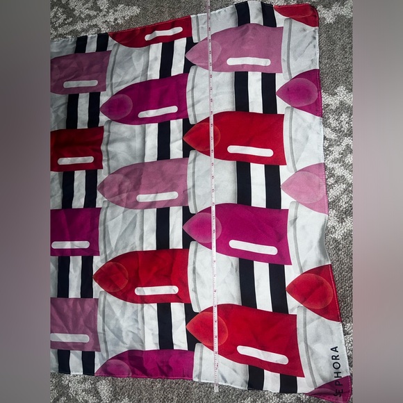 💄Sephora Lipstick Scarf 💄Never Used, Like New💄 - Picture 3 of 6